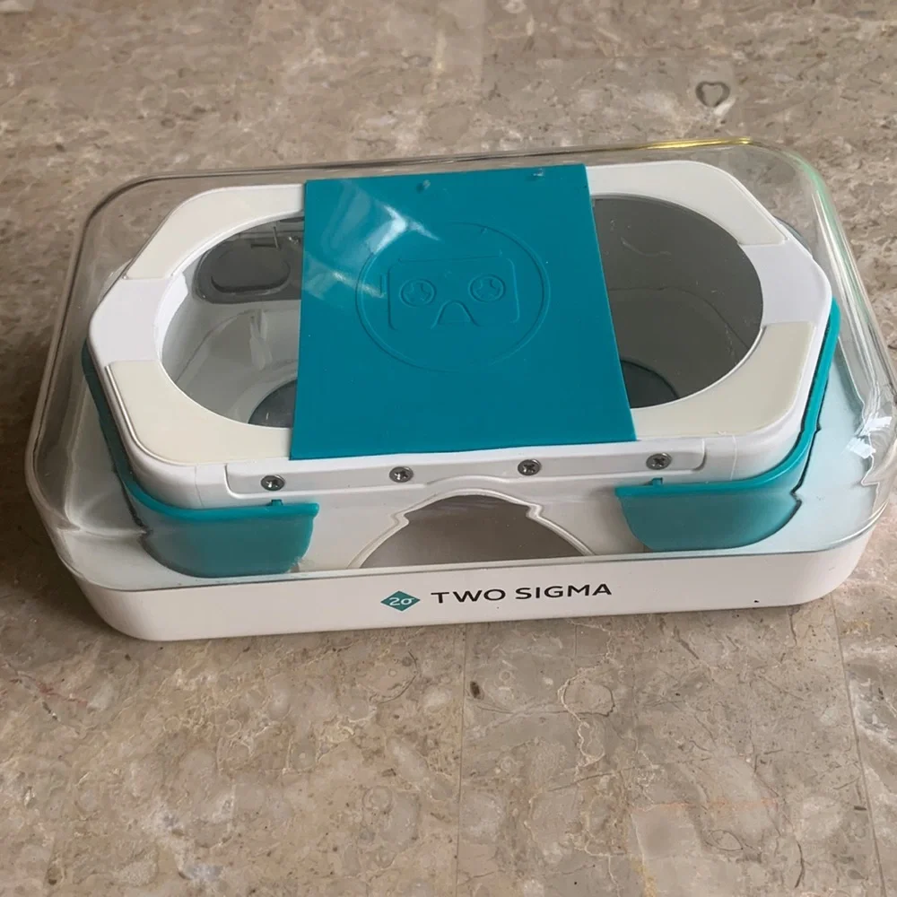 RARE ✨ limited edition ✨ Vr headset TWO SIGMA BRANDED